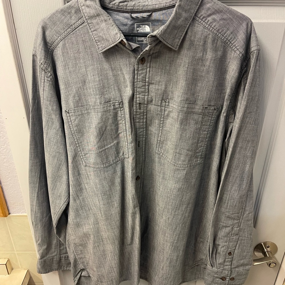 The North Face Light Gray Casual Shirt